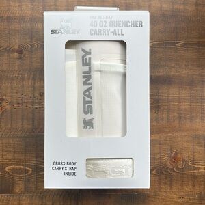 Stanley 40 oz Quencher Carry All cream